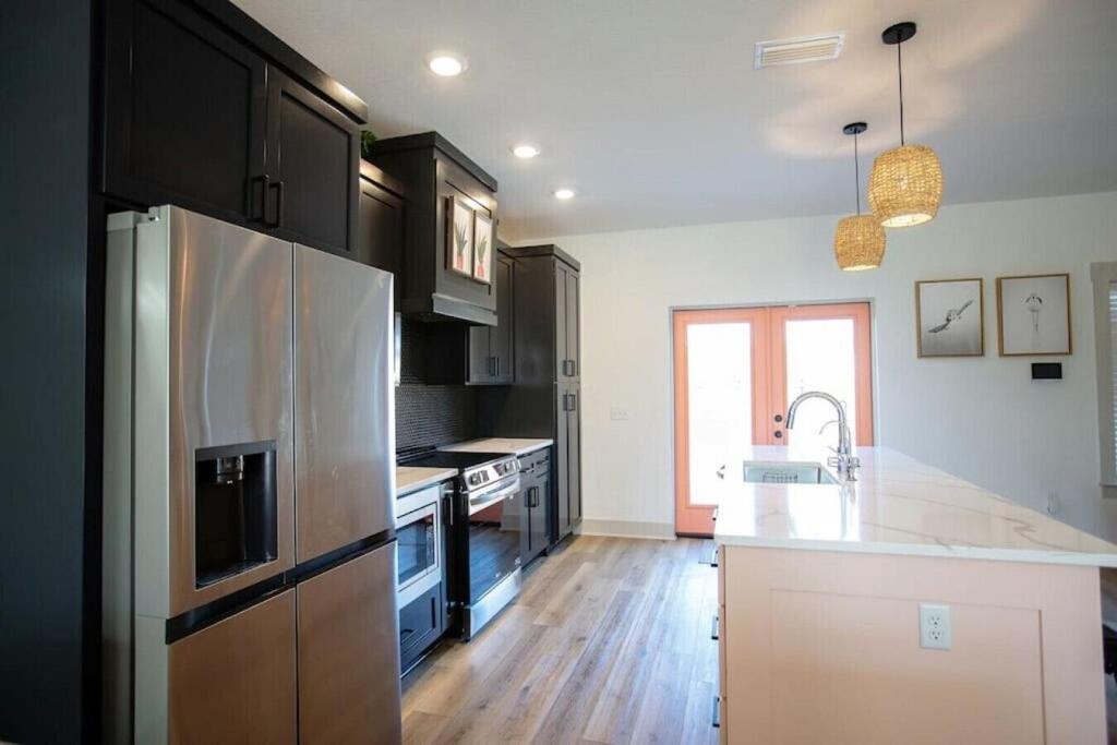 Coral Reef - Brand New Build, Pet Friendly, Private Pool! Sleeps 9! Villa Панама Сити Бийч Екстериор снимка